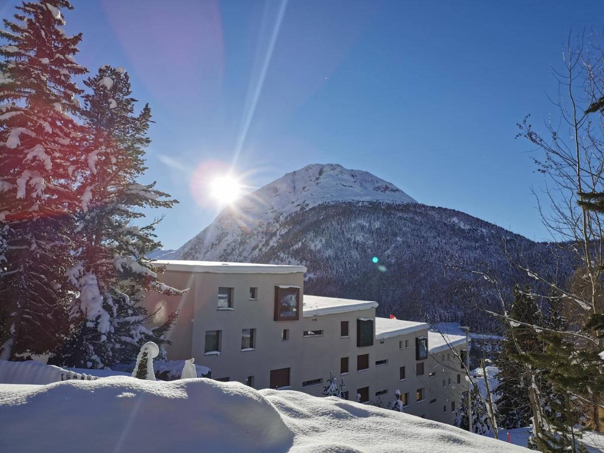 Ferienwohnung Pontresina - Chesa Andrea - Gartensitzplatz Exteriér fotografie