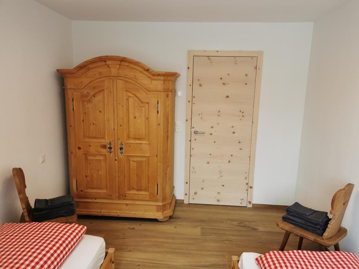 Ferienwohnung Pontresina - Chesa Andrea - Gartensitzplatz Exteriér fotografie